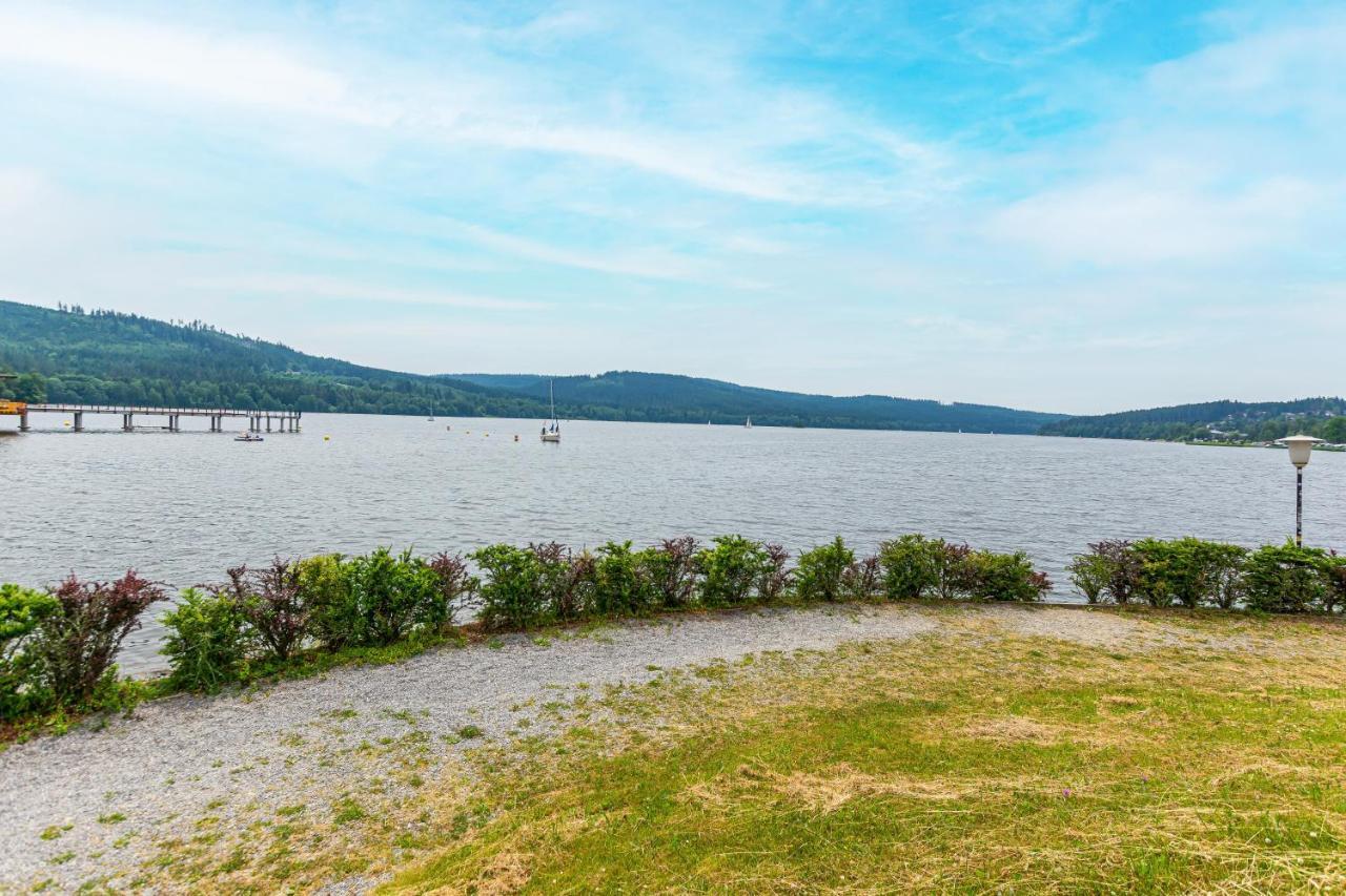 Lipno View - Blue 6 *